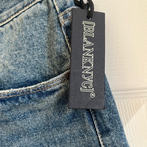 BLANKNYC High Waisted Mom Shorts - Picture 7 of 9